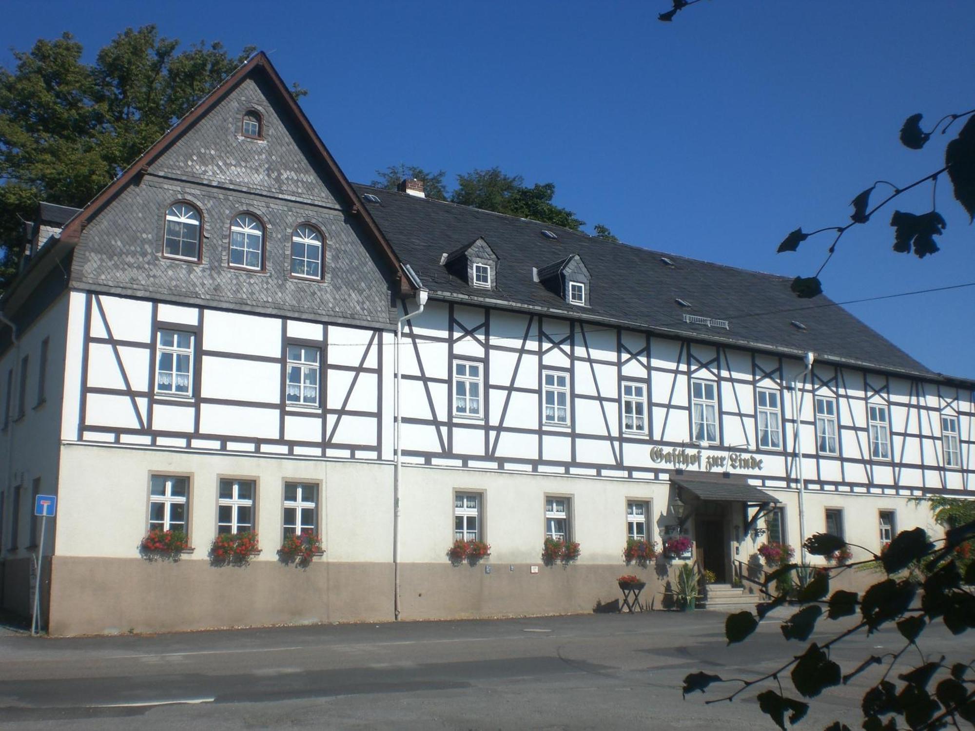 Hotel Gasthof Zur Linde Weissbach  Exterior photo